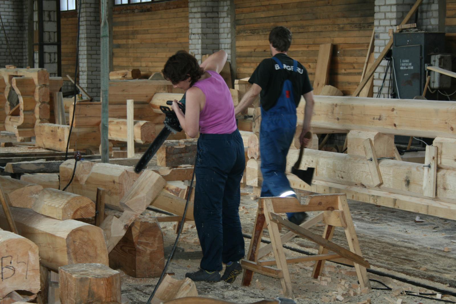 Плотничество. Школа Плотников. Плотничество для детей. Православные плотники. Инструменты для постройки деревянного дома плотником.