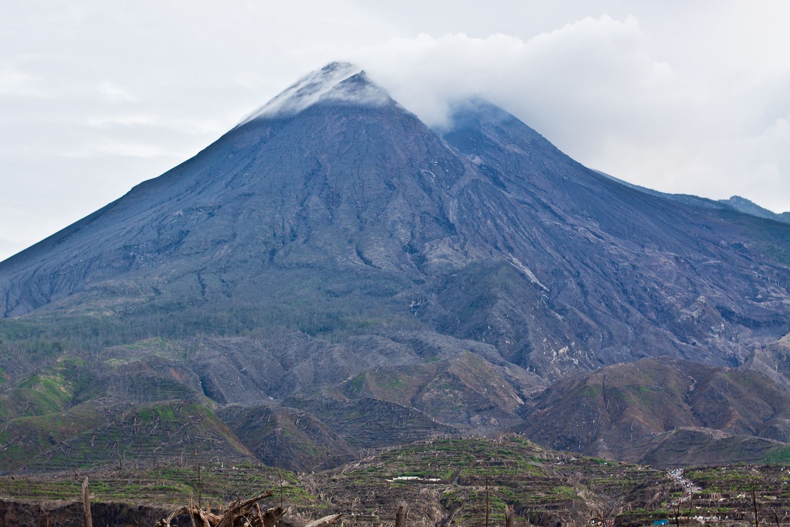 вулкан Мерапи фото