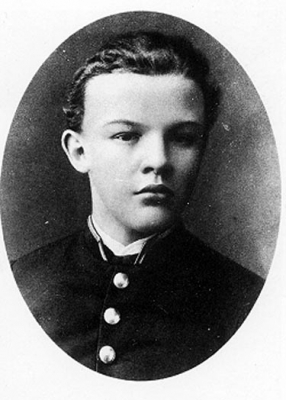 В.И.Ленин в год окончания гимназии. Симбирск, 1887 год